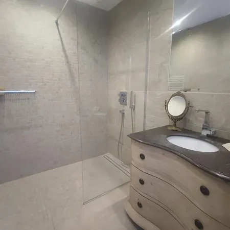 Villa Basque Contemporaine Avec Piscine Privee Et Parking A 15 Min De Biarritz - Fr-1-239-1029 Arbonne